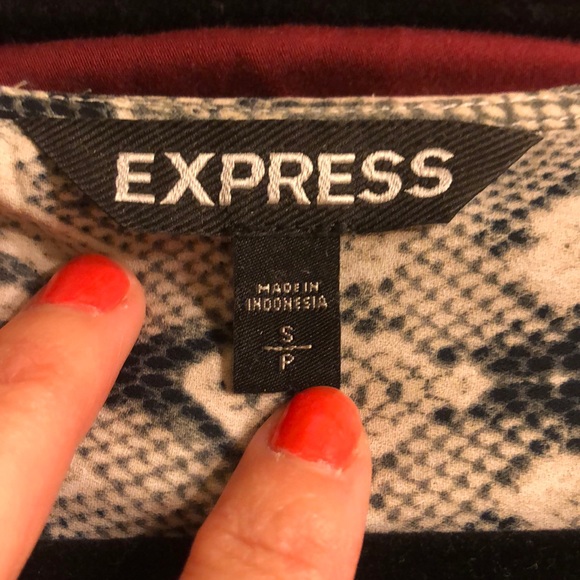 Express Snake Skin pattern button down blouse - Picture 7 of 8